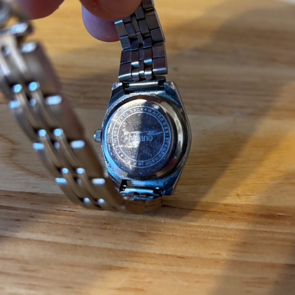 Vintage Milano quartz stainless steel wrist watch NWT - Picture 4 of 6